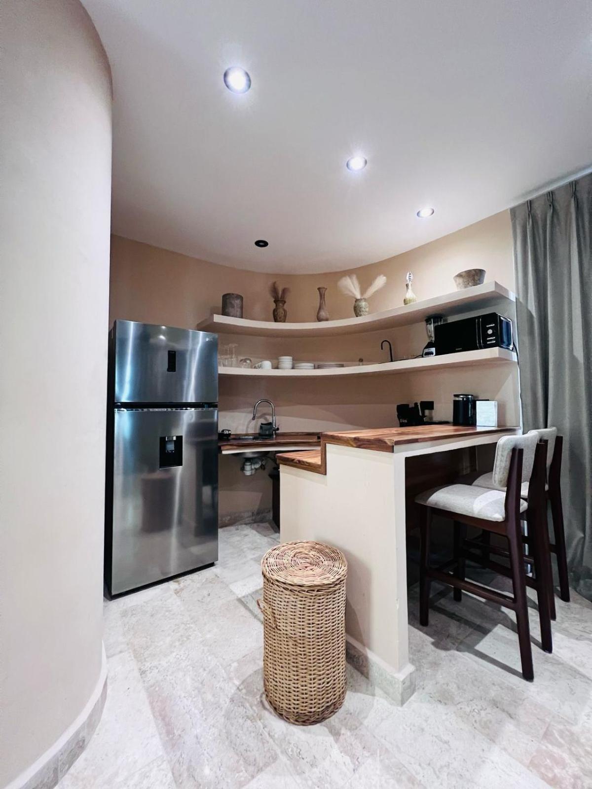 Charming Boutique Jungle Views Private Pool Apartment *