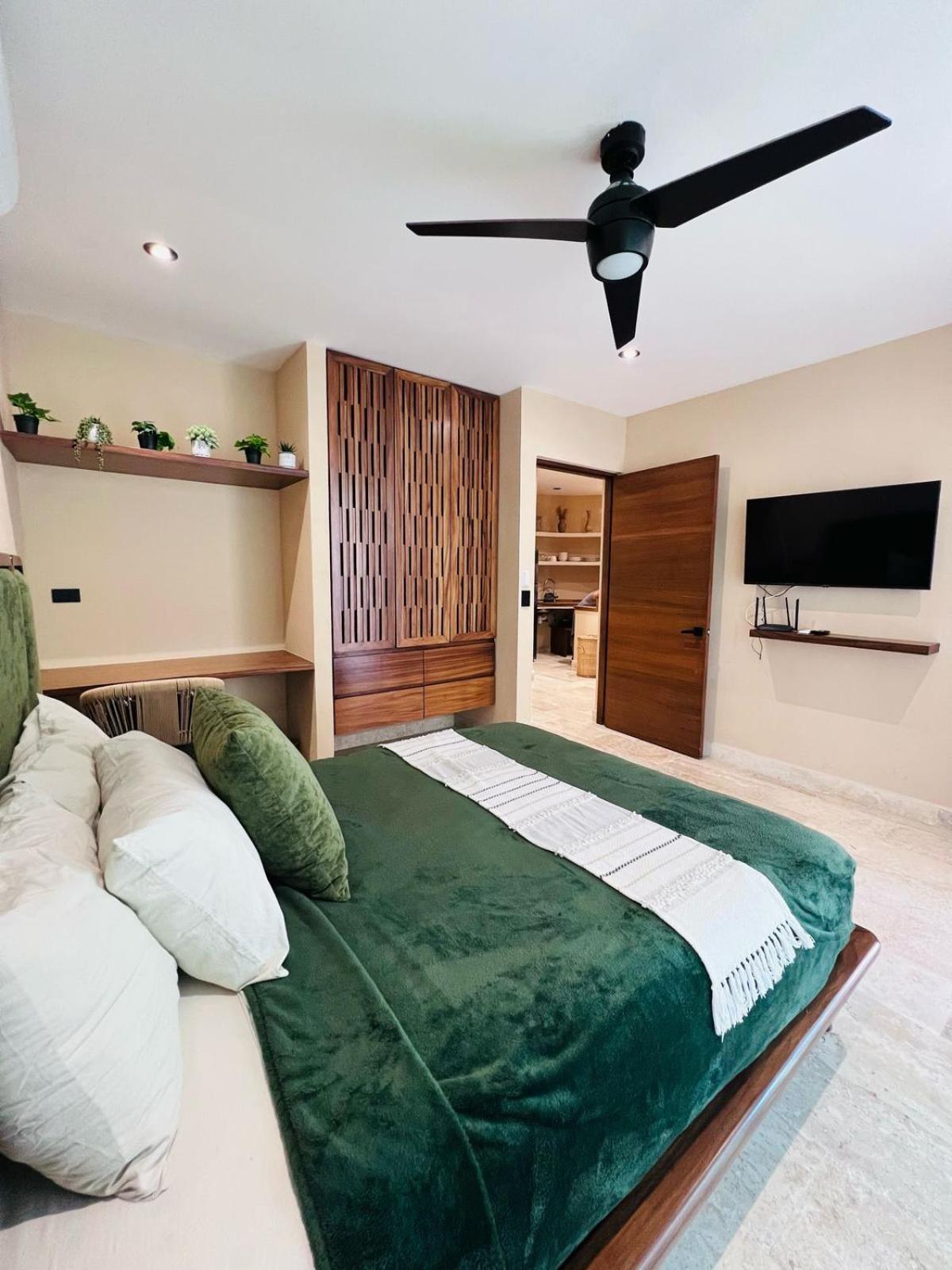 Charming Boutique Jungle Views Private Pool Apartment