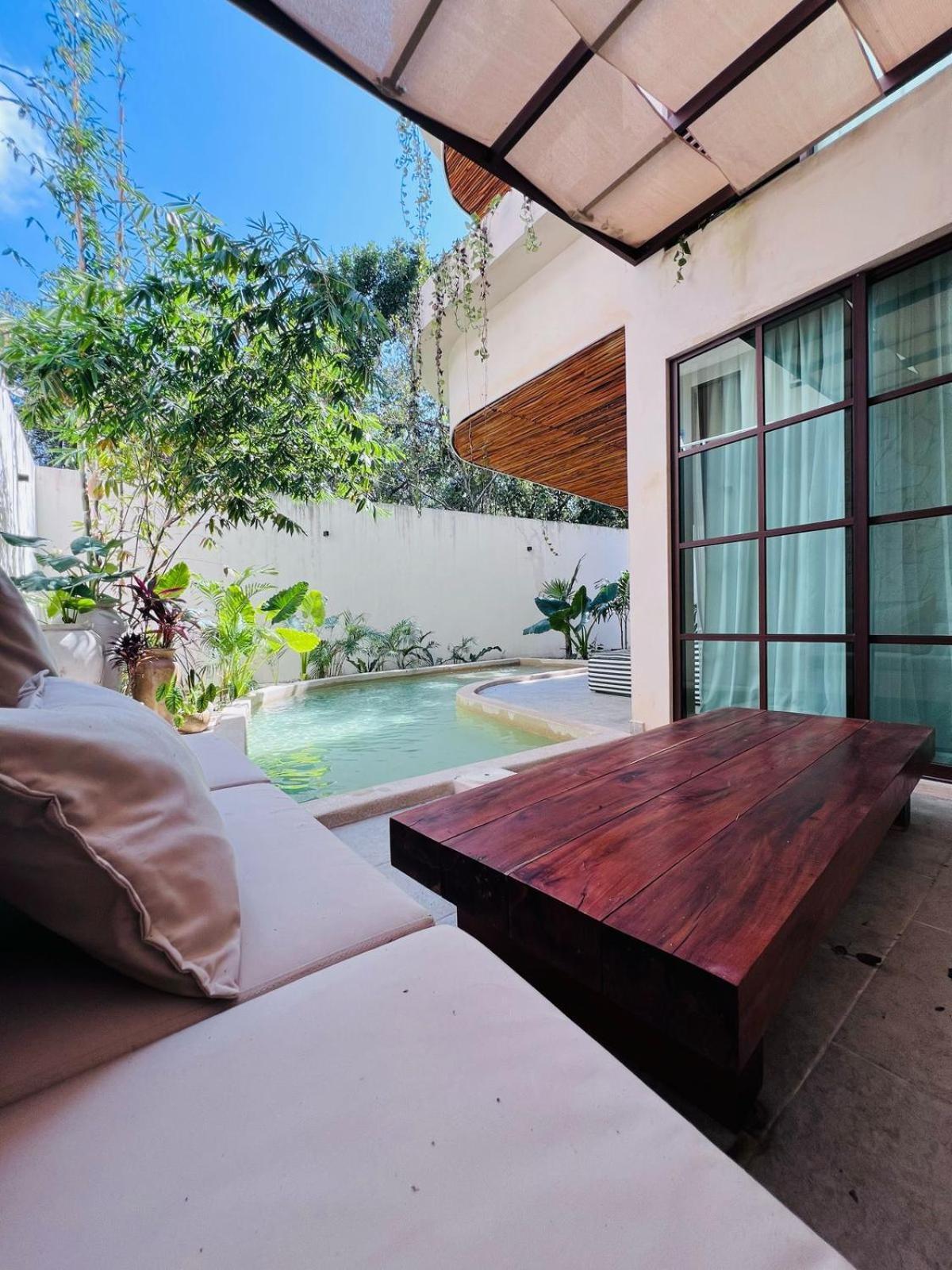 Charming Boutique Jungle Views Private Pool